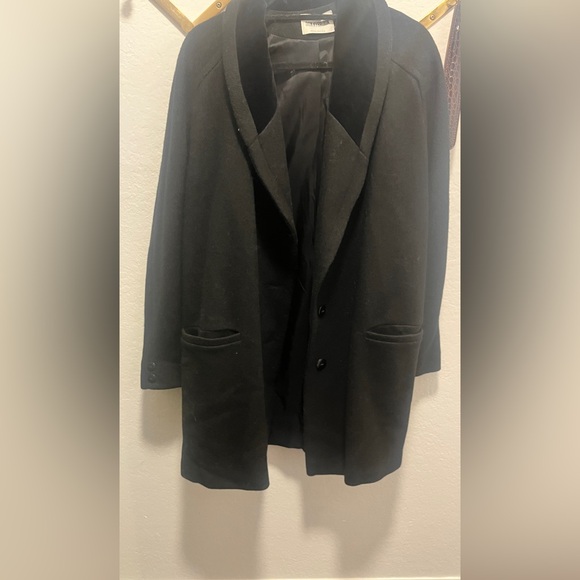 Vintage Black Wool Coat with Velvet Shawl Collar - Union Made - Picture 7 of 7
